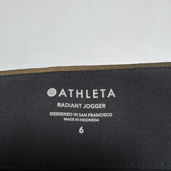 ATHLETA Radiant Jogger SIZE 6 Green Tapered Pants Snap Tab Ankle Cuffs - Picture 5 of 12